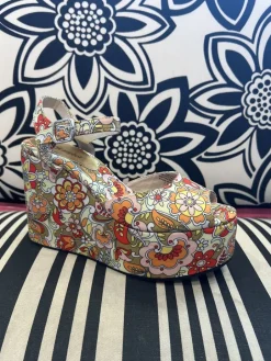 Wedge-Jeffrey Campbell Dazing Floral Wedge Sandal