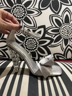 Heel-Jeffrey Campbell Queening Lucite Heel