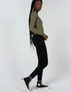 Jeans-Unpublished Olivia Shade